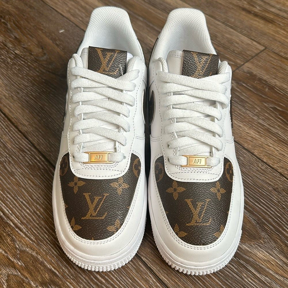 NWOT Nike air personalized